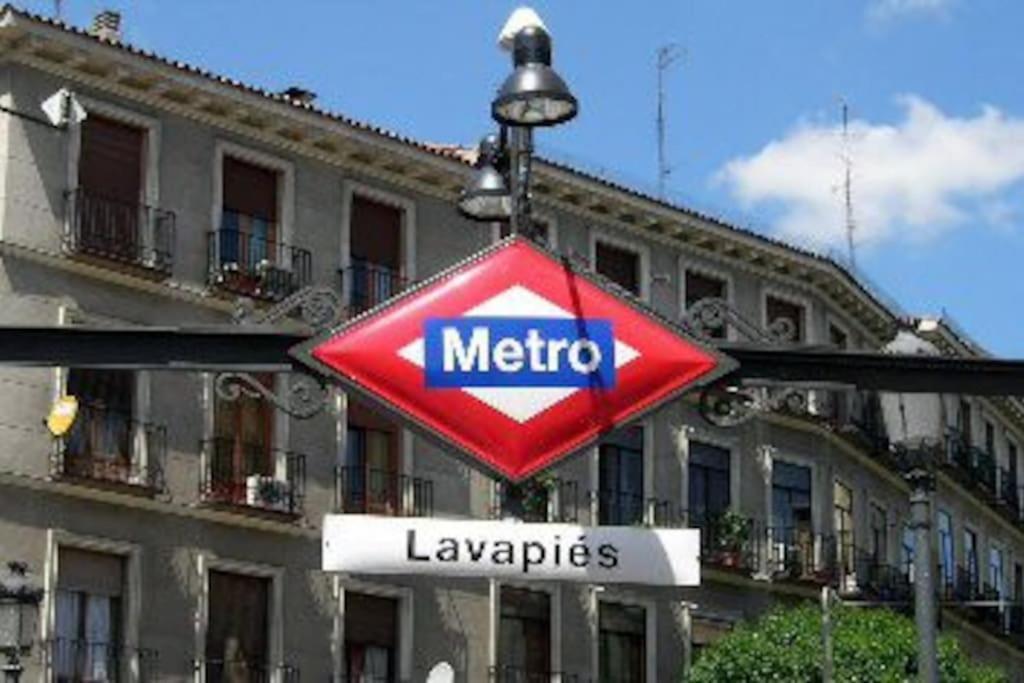 En El Corazon De Madrid, Museos Leilighet Eksteriør bilde