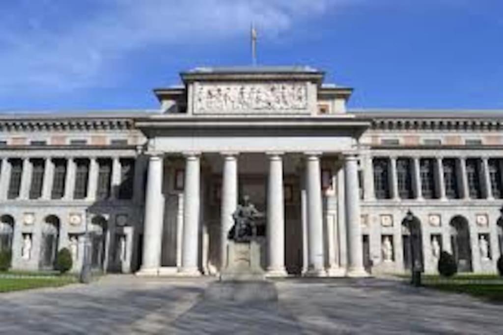 En El Corazon De Madrid, Museos Leilighet Eksteriør bilde